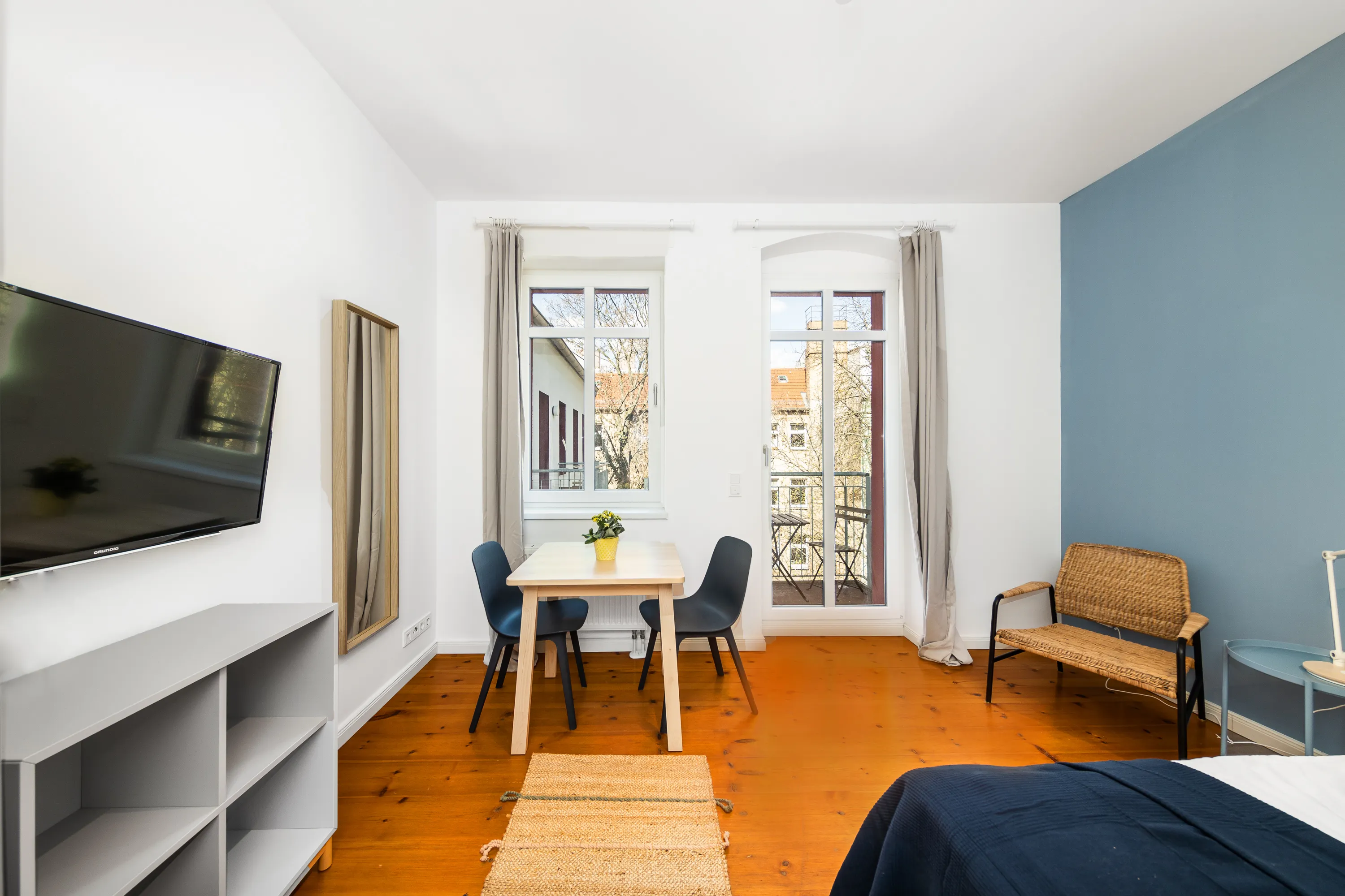 Real Estate - Image 5